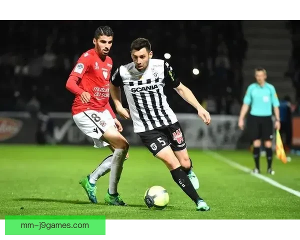 2025夏季转会多特蒙德锁定法甲顶级射手加盟球队